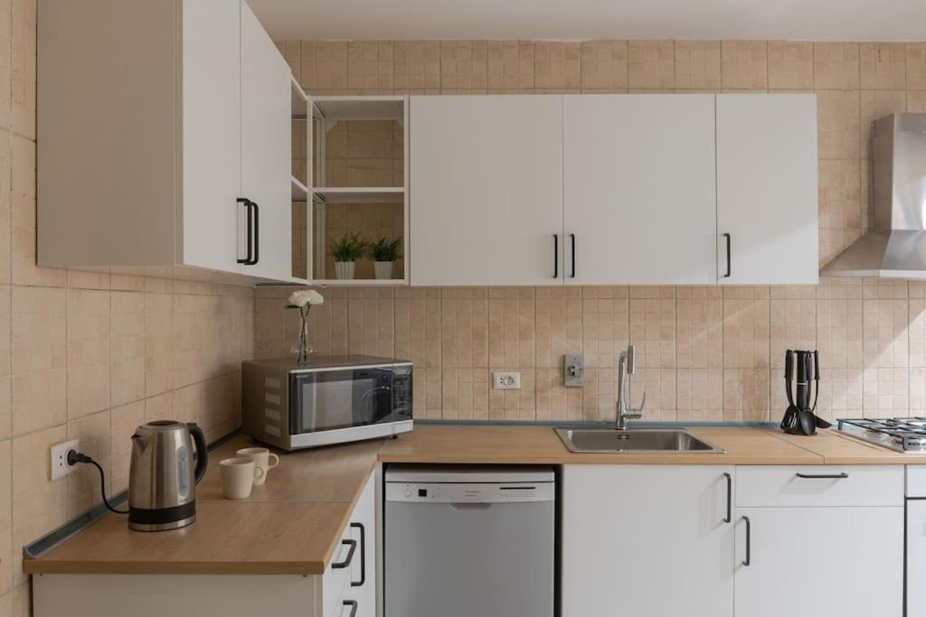 Apartment Ultra-modern 4br In Maadi Degla *